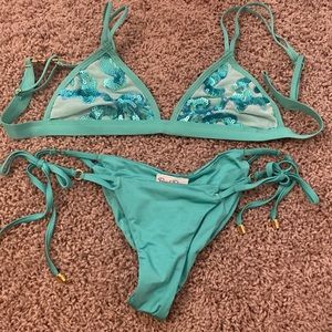 Beach bunny bikini